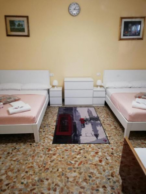 Гостиница Dream Holidays  Mestre